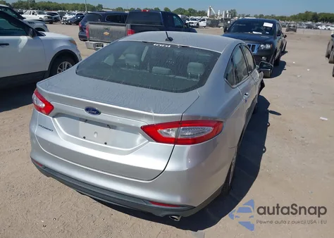 2013 Ford Fusion S z USA, uszkodzony, nr VIN 3FA6P0G78DR148823